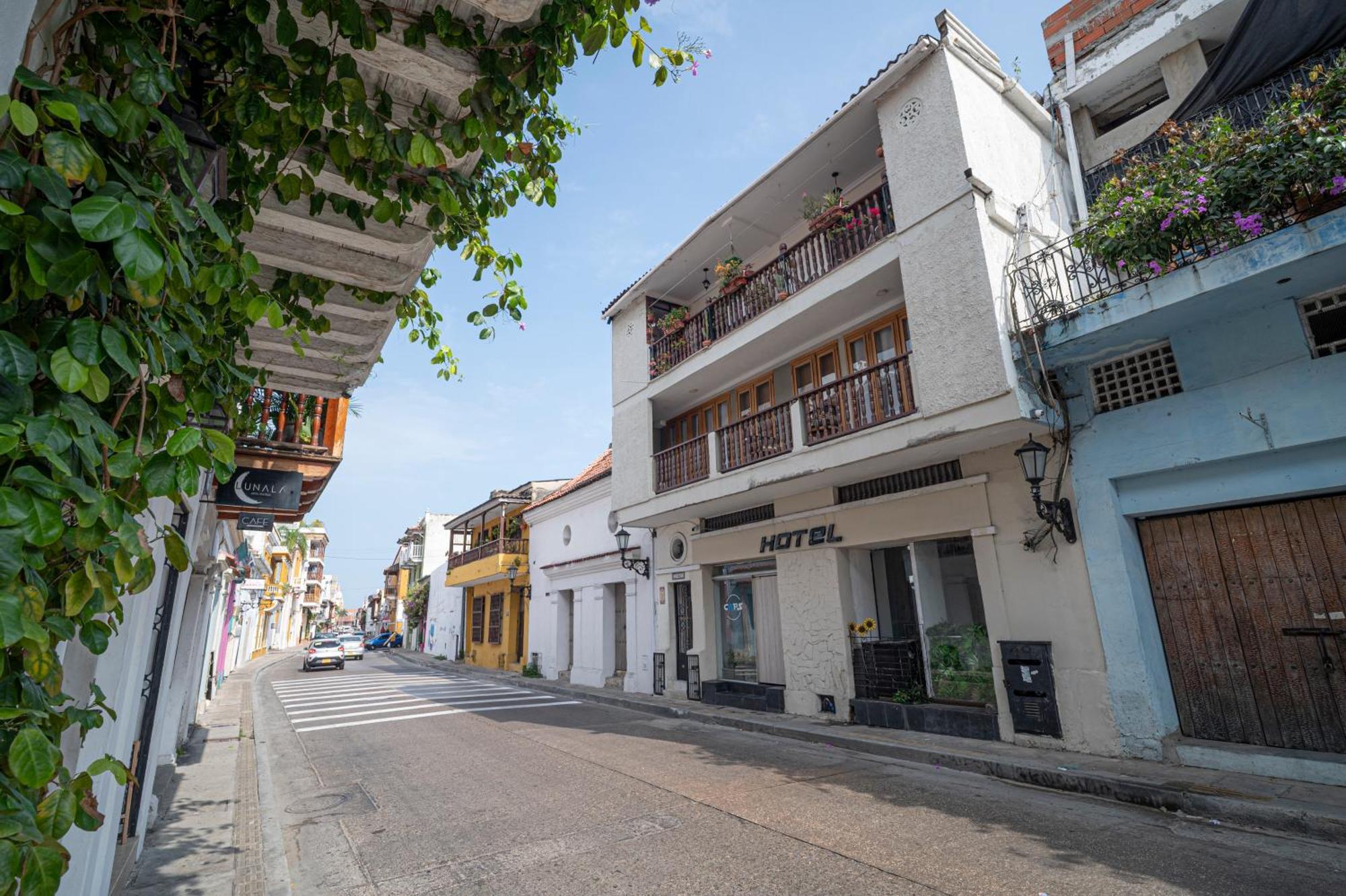 Hotel Hostal Capsulas 24 Horas - Cartagena — Photos 1